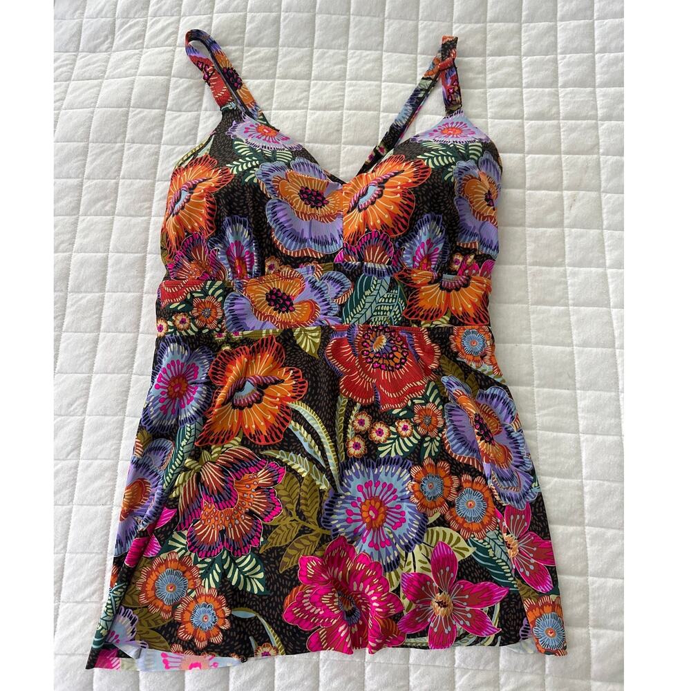 Torrid Swimwear Womens Tankini Top Only 5X D/DD Black Floral Racerback Beach